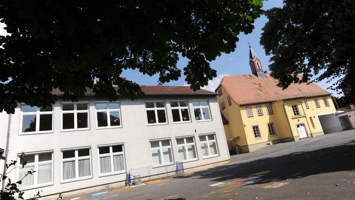 Hafenschule_Innenhof.jpg